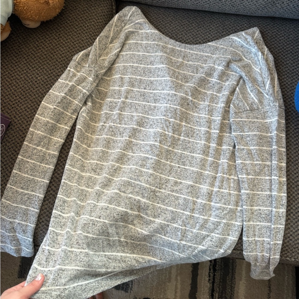 Lulu’s open back top